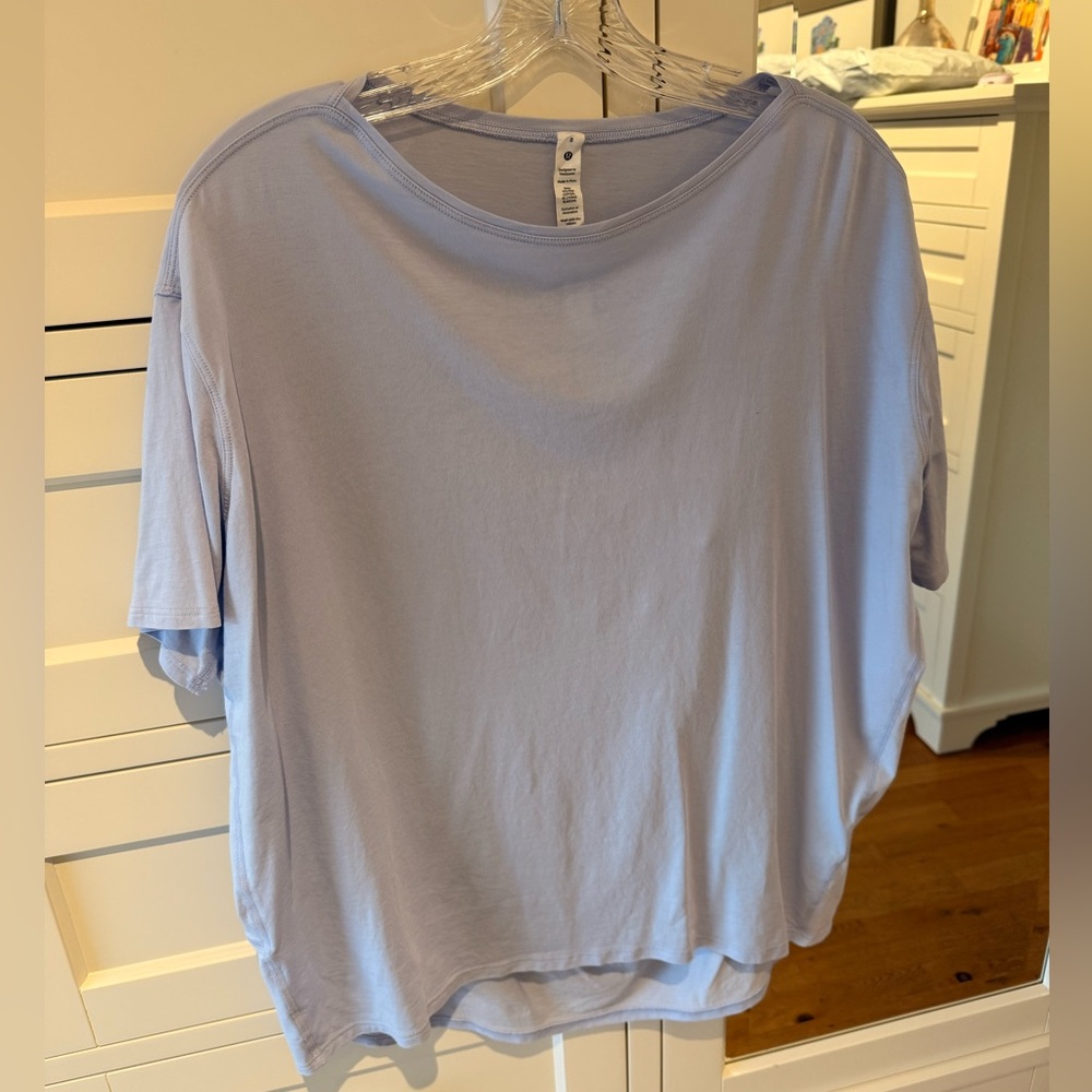Lululemon EUC Back In Action Shirt sleeve T Shirt Soft Lavender Oversize Fit